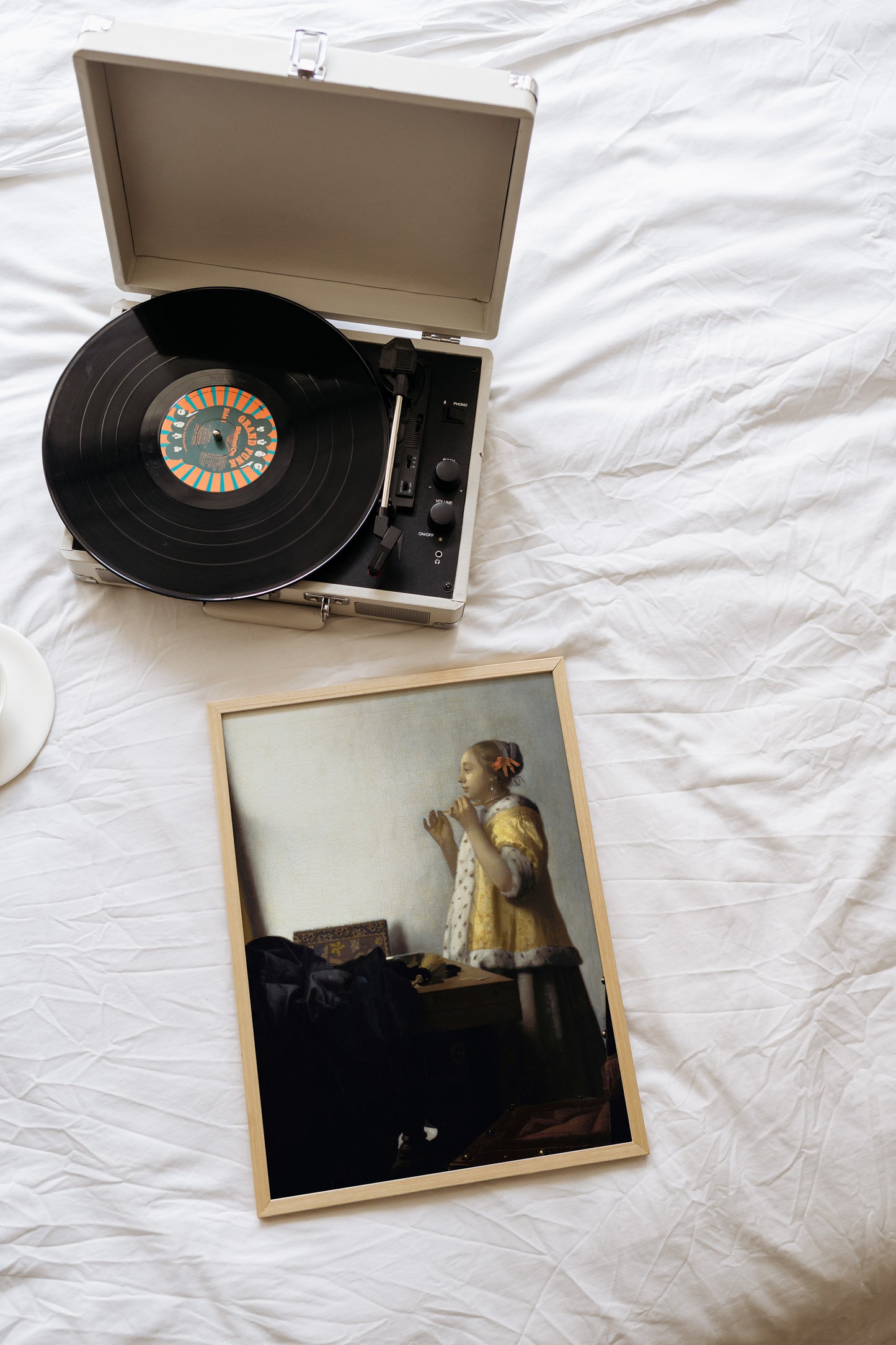 Young Woman with a Pearl Necklace Print